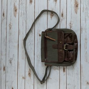 Aran Woollen Mills | Canvas & Leather Unisex Crossbody Handbag